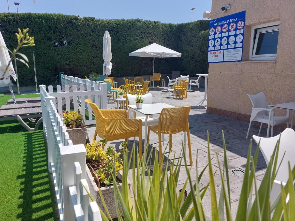 ホテル Ibis Jerez De La Frontera Cadiz エクステリア 写真